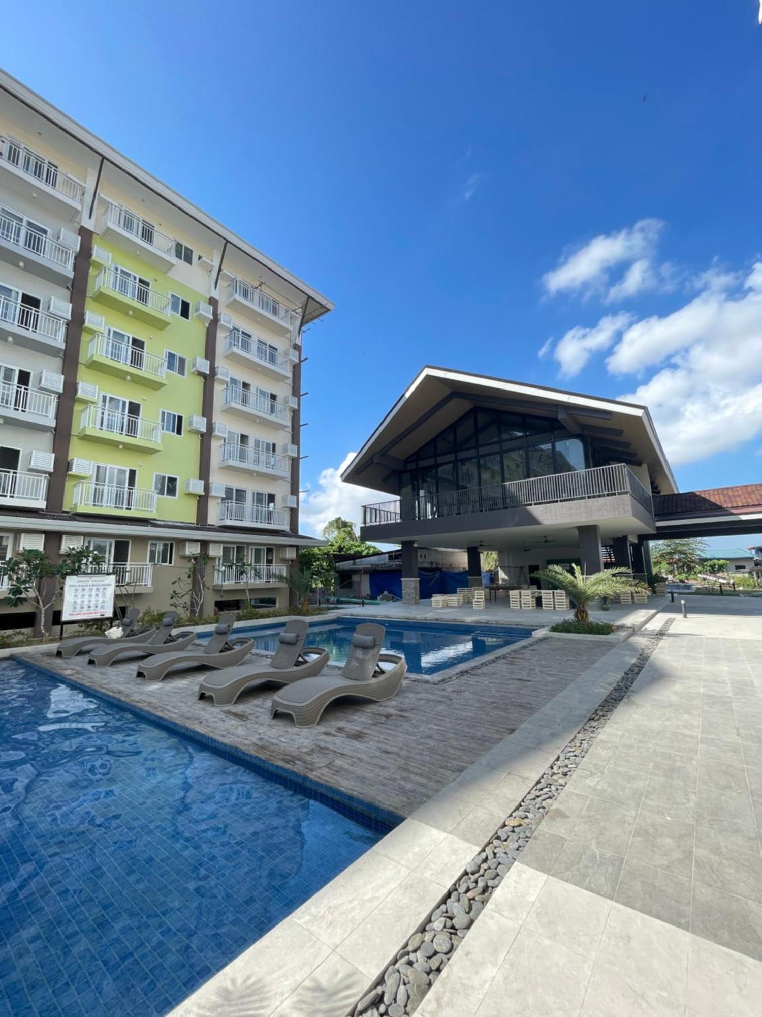 Travelers Delight Amani Grand Resort Residences 3-5Mins From Airport มักตัน ภายนอก รูปภาพ